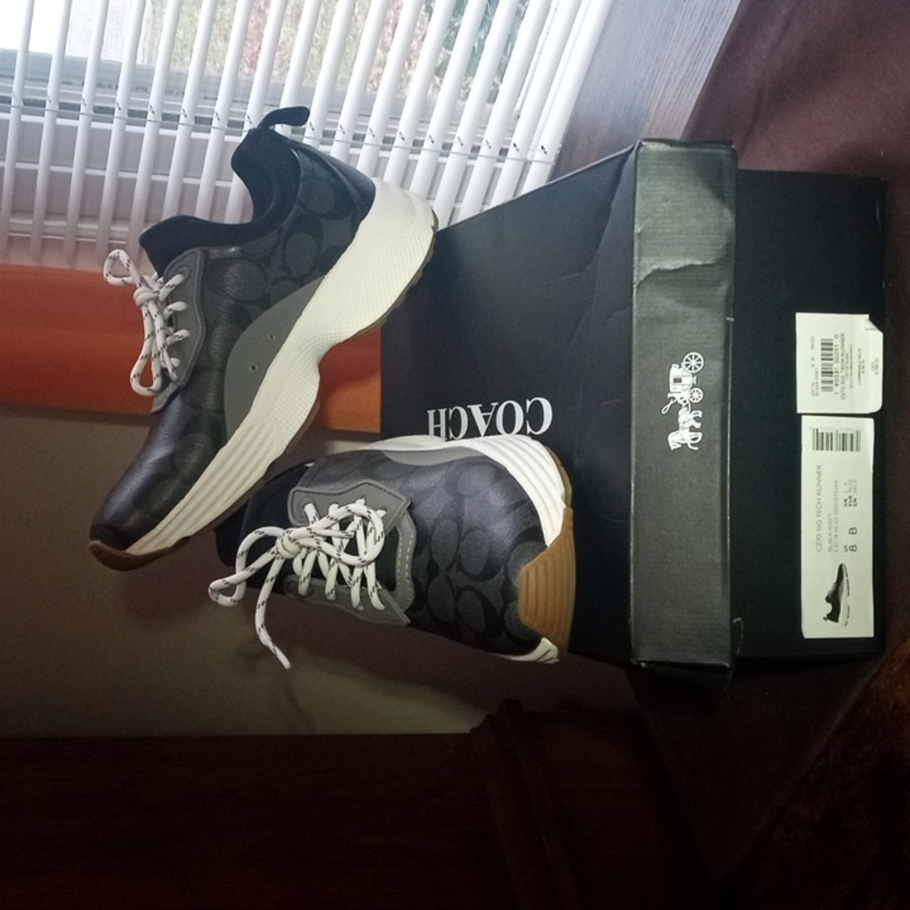 Women's Sneakers